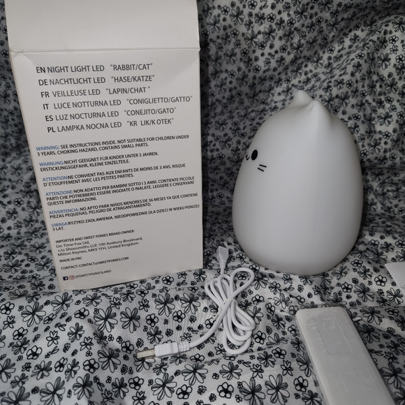 LED Cat Night Light - Picture 6 of 11